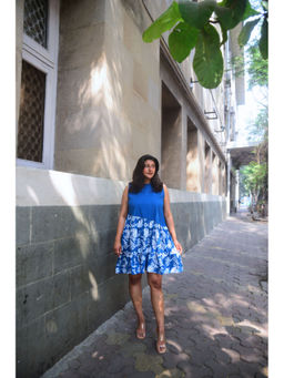 WHY SO BLUE - Liv Short Blue Dress
