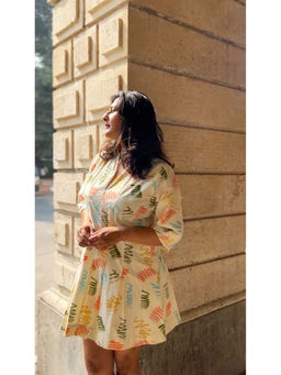 WHY SO BLUE - Poppy Short Cream Dress