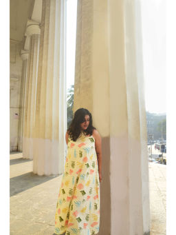 WHY SO BLUE - Poppy Long Cream Dress