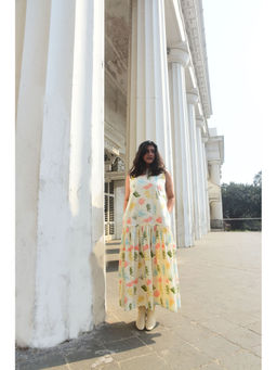 WHY SO BLUE - Poppy Ruffled Cream Dress