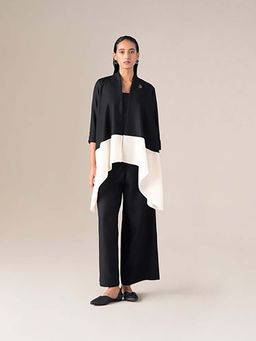 AMPM - Women Black Wool Throw