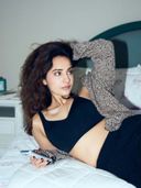 Black color option, Sold out, Currently selected