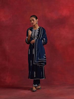 Naaz Navy Blue Gota Work Slub Silk Plain Kurta