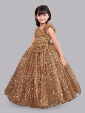 chick in dress