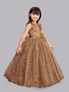 chick in dress