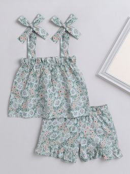 The Magic Wand - Girls Green Rayon Printed Top and Shorts (Set of 2)