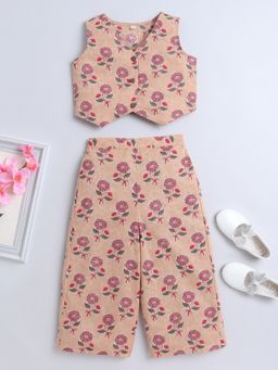 The Magic Wand - Girls Peach Cotton Printed Top and Pant (Set of 2)