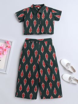 The Magic Wand - Girls Green Cotton Printed Shirt and Pant (Set of 2)