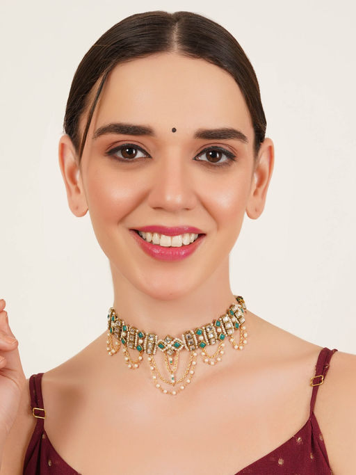 BeAbhika Emerald Radiance Choker Necklace