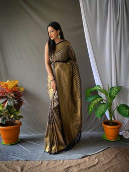 EXCLUSIVA - Navy Blue Kanjivaram Saree with Unstitched Blouse