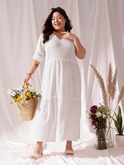 CURVY STREET - White V Neck Midi Dress