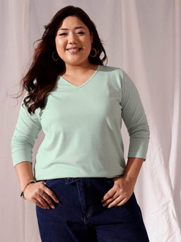 CURVY STREET - Green Solid T-Shirt