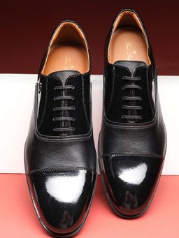 Louis Philippe - Men Black Lace Up M5 Oxfords