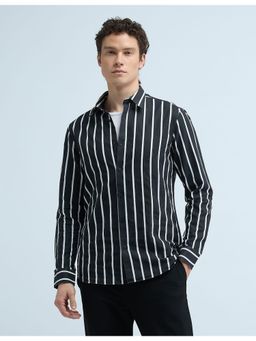 Flying Machine - Black Vertical Stripes Slim Fit Shirt