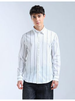 Flying Machine - White Regular Fit Vertical Stripes Shirt