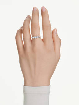 SWAROVSKI - Stilla Attract Ring, Round Cut, White, Silver-Tone Finish (55)