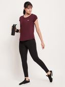 Maroon color option, Currently selected