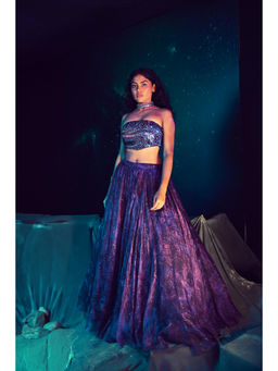 Baise Gaba - Galactic Embroidered Blouse and Lehenga (Set of 2)