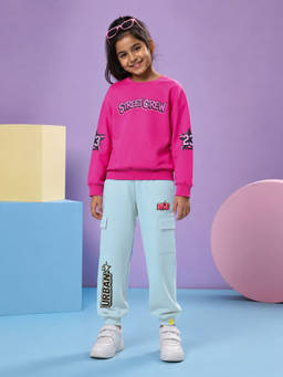 KiddoPanti - Pink Printed Fleece Regular Fit Sweatshirt and Joggers