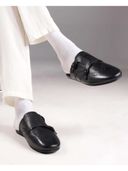 Black color option, Sold out, Currently selected