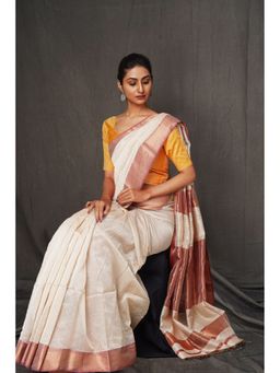 Unnati Silks - Cream Pure Handloom Maheshwari With Checks Weaving Sico Saree with Unstitched Blouse