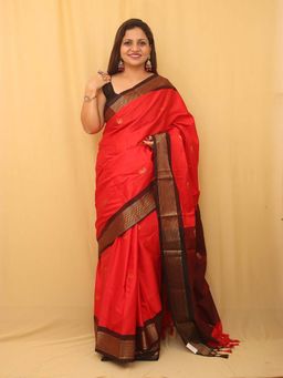 A S CREATION - Women Cotton Silk Red Woven Handloom Saree with Unstitched Blouse