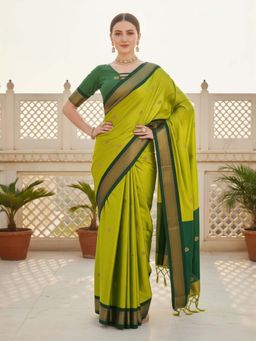 A S CREATION - Women Cotton Silk Green Woven Handloom Saree with Unstitched Blouse