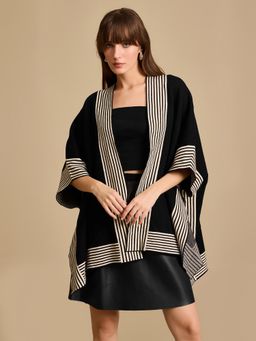 Kazo - Black Patterned Winter Cape