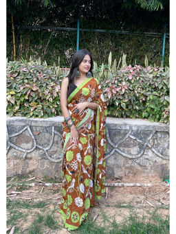 Thee Modern Roots - Floral and Fauna Printed Crepe Saree with Unstitched Blouse