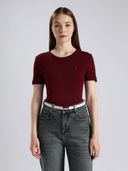 Maroon color option, Currently selected