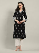 Black color option, Sold out, Currently selected