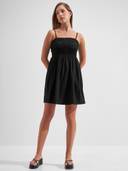 Black color option, Sold out, Currently selected