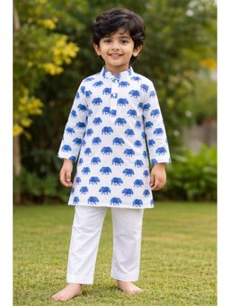 Pankhuri by Priyanka - White Elephant Print kurta and Pyjama