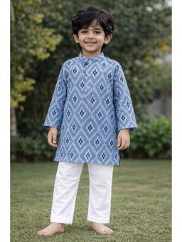 Pankhuri by Priyanka - Powder Blue Ikat Printed kurta and Pyjama