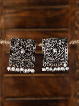 VENI - Silver-Plated Beads-Studded Studs Earrings
