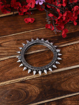 VENI - Silver-Plated Oxidised Kada Bangle