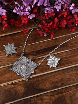 VENI - Oxidised Silver-Plated Jewellery Set