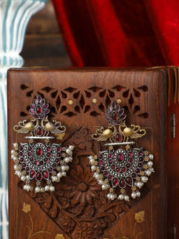 VENI - 92.5 Gold Oxidised Drop Earrings