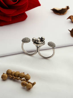 VENI - 92.5 Silver-Plated Two Finger Ring