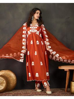 Gahan - Orange Chinon Chain Embroidered Kurta With Pant And Organza Dupatta Set
