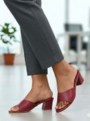 Maroon color option, Sold out, Currently selected