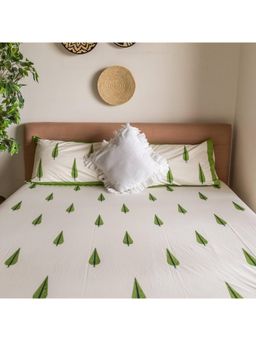 House of Ekam - Gulmohar Bedsheet with Pillow Covers