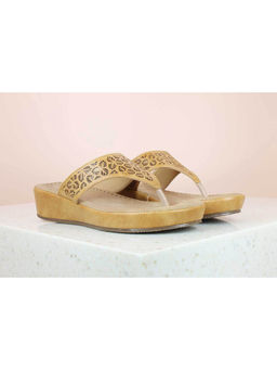 Inc.5 - Tan Solid Heels