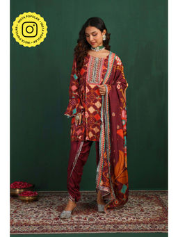 Ishnya - Geet Maroon Printed Kurta With Dhoti & Dupatta (Set of 3)