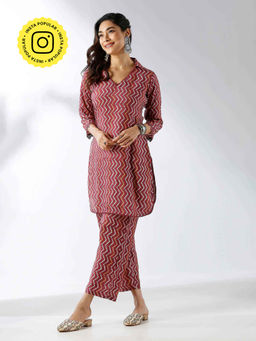 Ishnya - Maroon Chevron Printed Kurta & Pant (Set of 2)