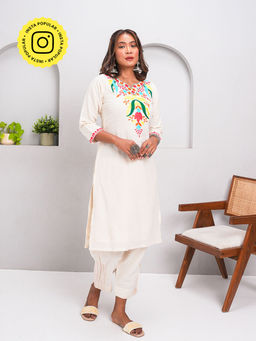 Ishnya - Zaib- White Embroidered Kurta With Pant (Set of 2)