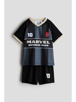 H&M - Unisex Black 2-Piece Football Set