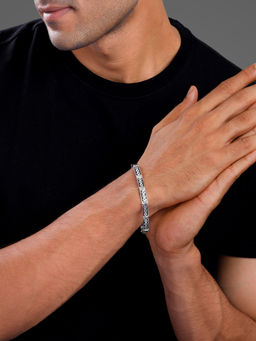 GIVA - 925 Silver Eternal Knot Bracelet For Men
