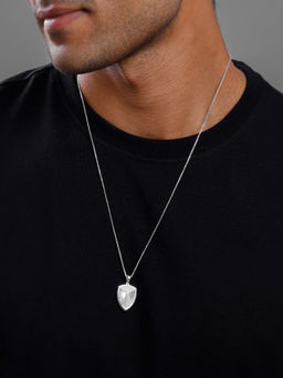 GIVA - 925 Silver Knight’s Valor Pendant With Box Chain For Men