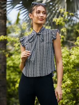 KASSUALLY - Black Front Tie Up Printed Top